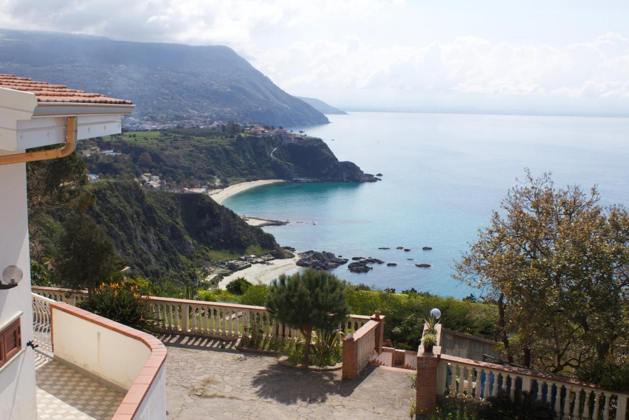 Villamargherita Capo Vaticano Exterior photo