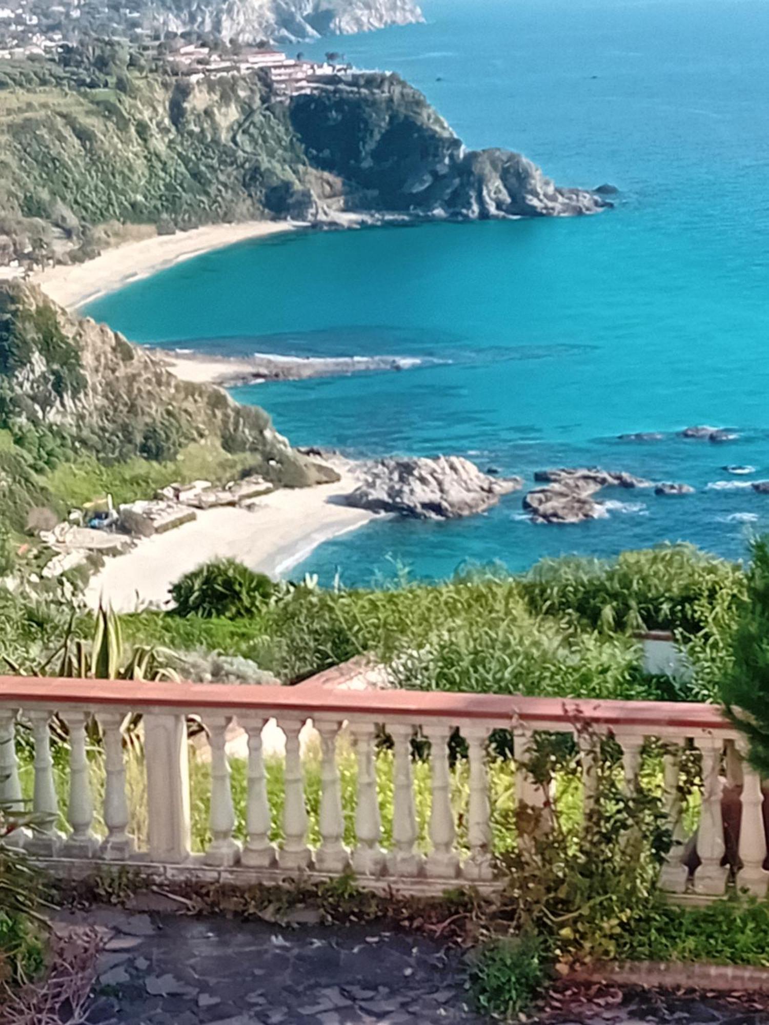 Villamargherita Capo Vaticano Exterior photo